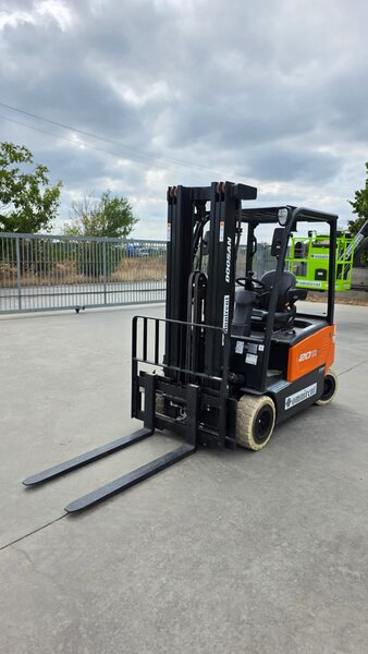 Electrostivuitor Doosan B20X-7 Plus 2to 4.75m triplex SS free lift48V 740Ah
